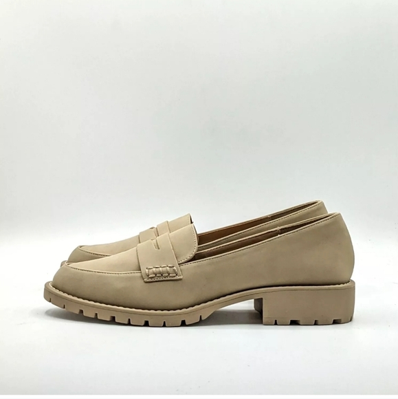 dv by Dolce Vita “Crisp” Classic Penny Loafer/Lug Sole Block Heel (Dune/Tan) NEW - Picture 5 of 16